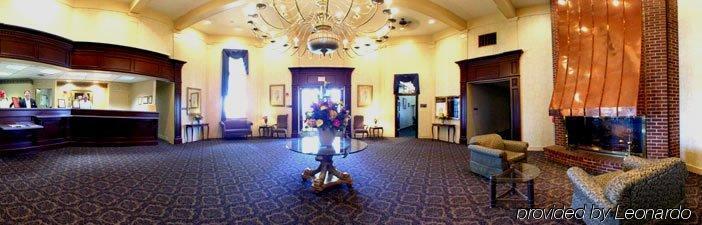 Hotel Carlisle & Embers Convention Center Interior foto
